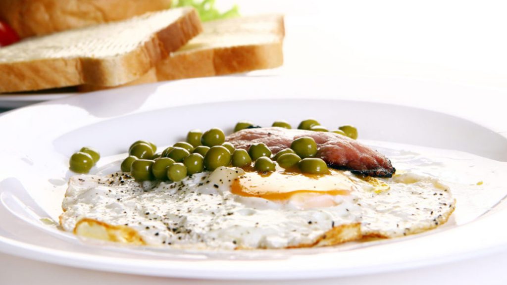 Huevos Motuleños