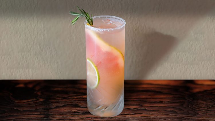 Classic Paloma cocktail