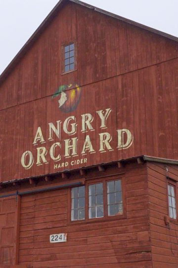 The Tasting Room, Sipping Hard Cider 101 with Angry Orchard’s Ryan Burk – The Gourmet Insider