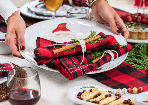 Mudpie Table setting