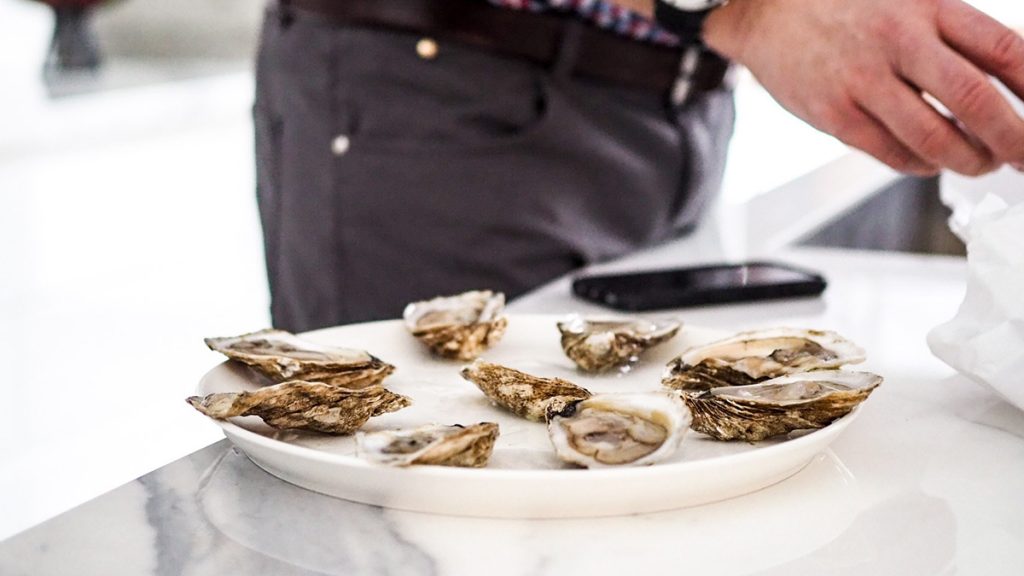 A plate of oysters