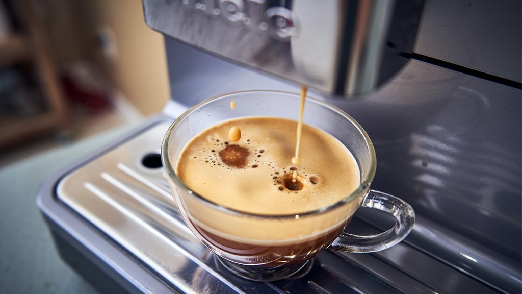 Coffee machine brewing
